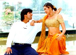 Akshay Kumar and Karishma Kapoor